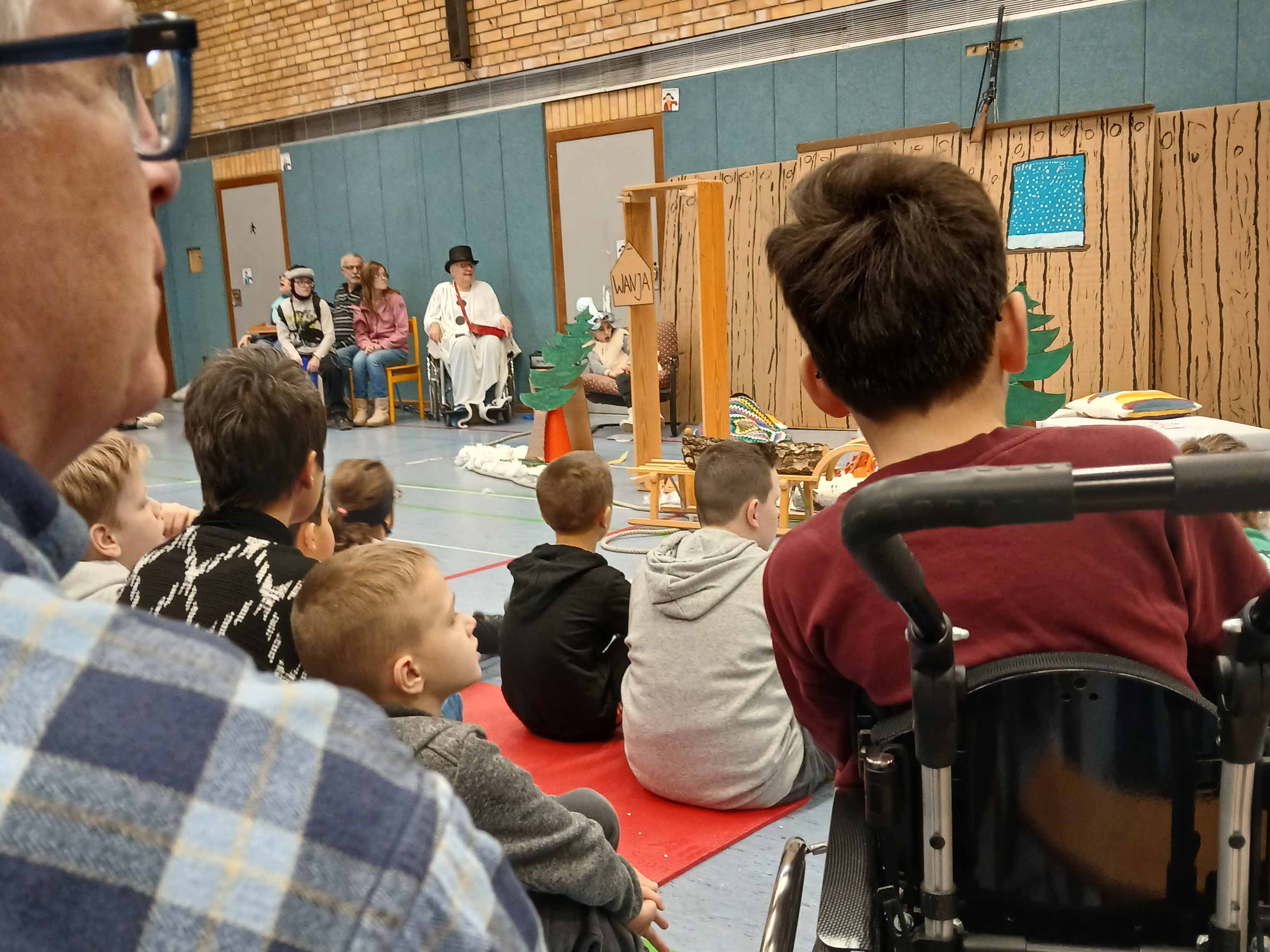 Beim Wintermorgengruß in der Bethesda Schule, Stiftung kreuznacher diakonie