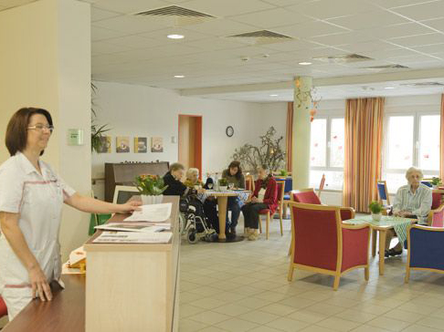 Eingang des Luise Deutsch Hauses