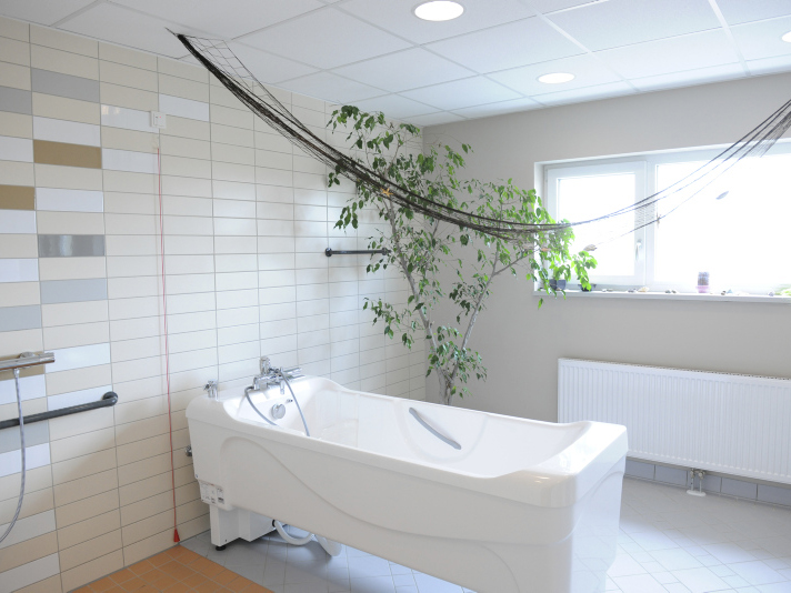 Einblick in ein Badezimmer