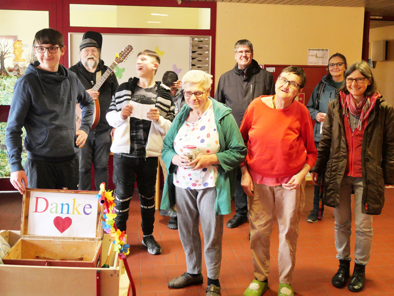 Mit viel Spaß und Engagement wurden im Bodelschwingh Zentrum Spenden für die Tafel in Lauterecken gesammelt.